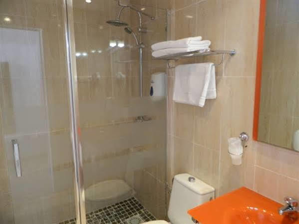 Pension Rovior Calafell Luaran gambar